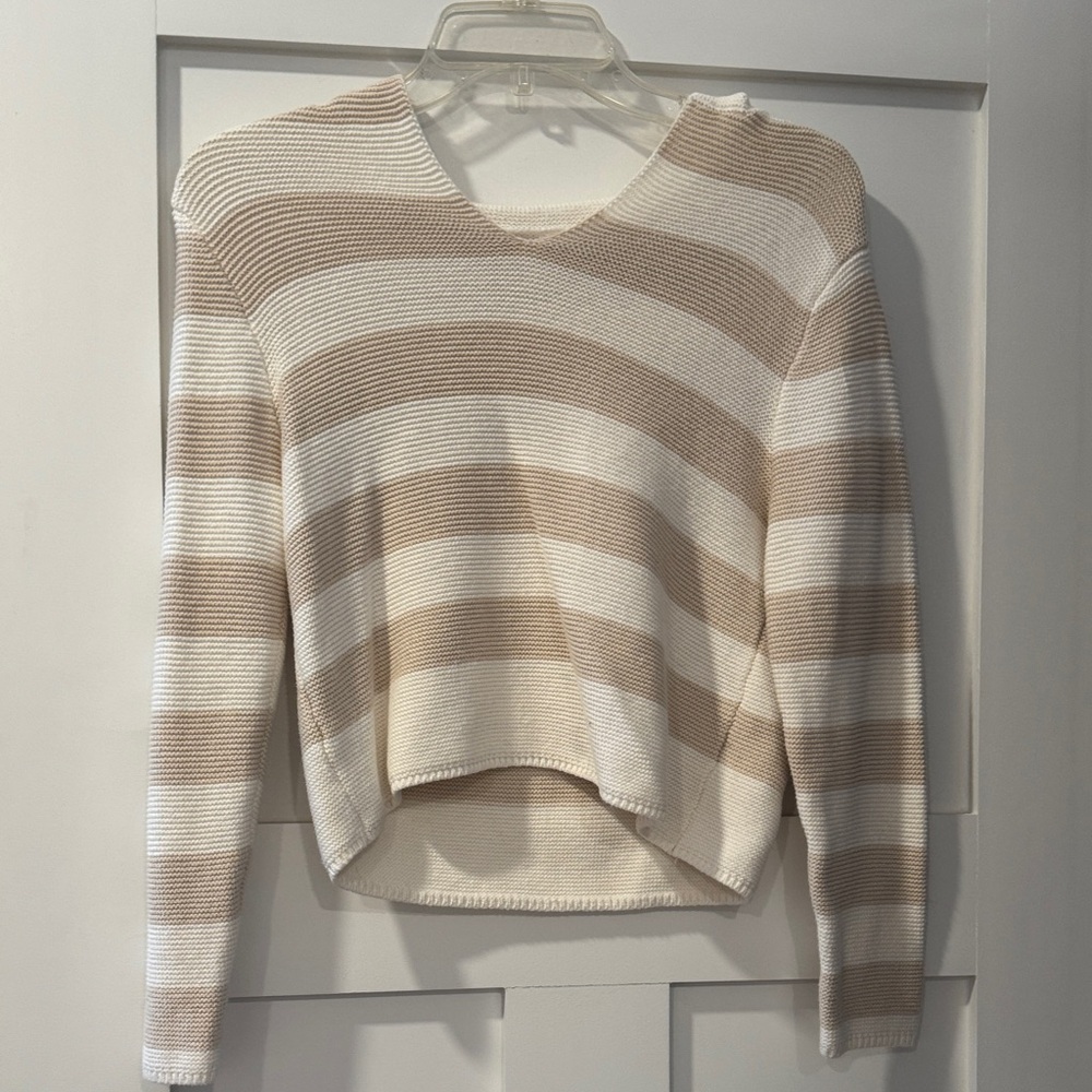 moon & madison Beige and White V-Neck Sweater